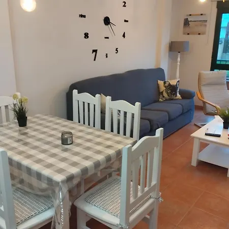 Karluchi A Marina 2 Apartment *